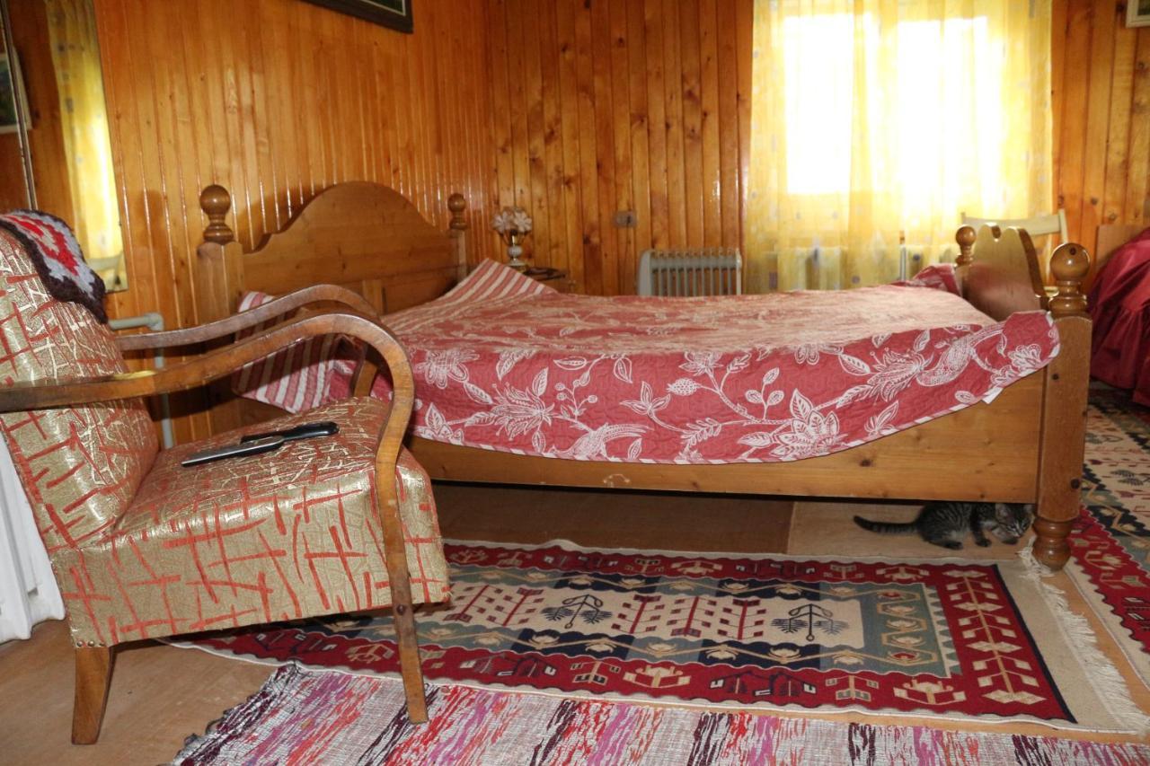 Садиба Під Гострою 泽德尼耶沃 外观 照片